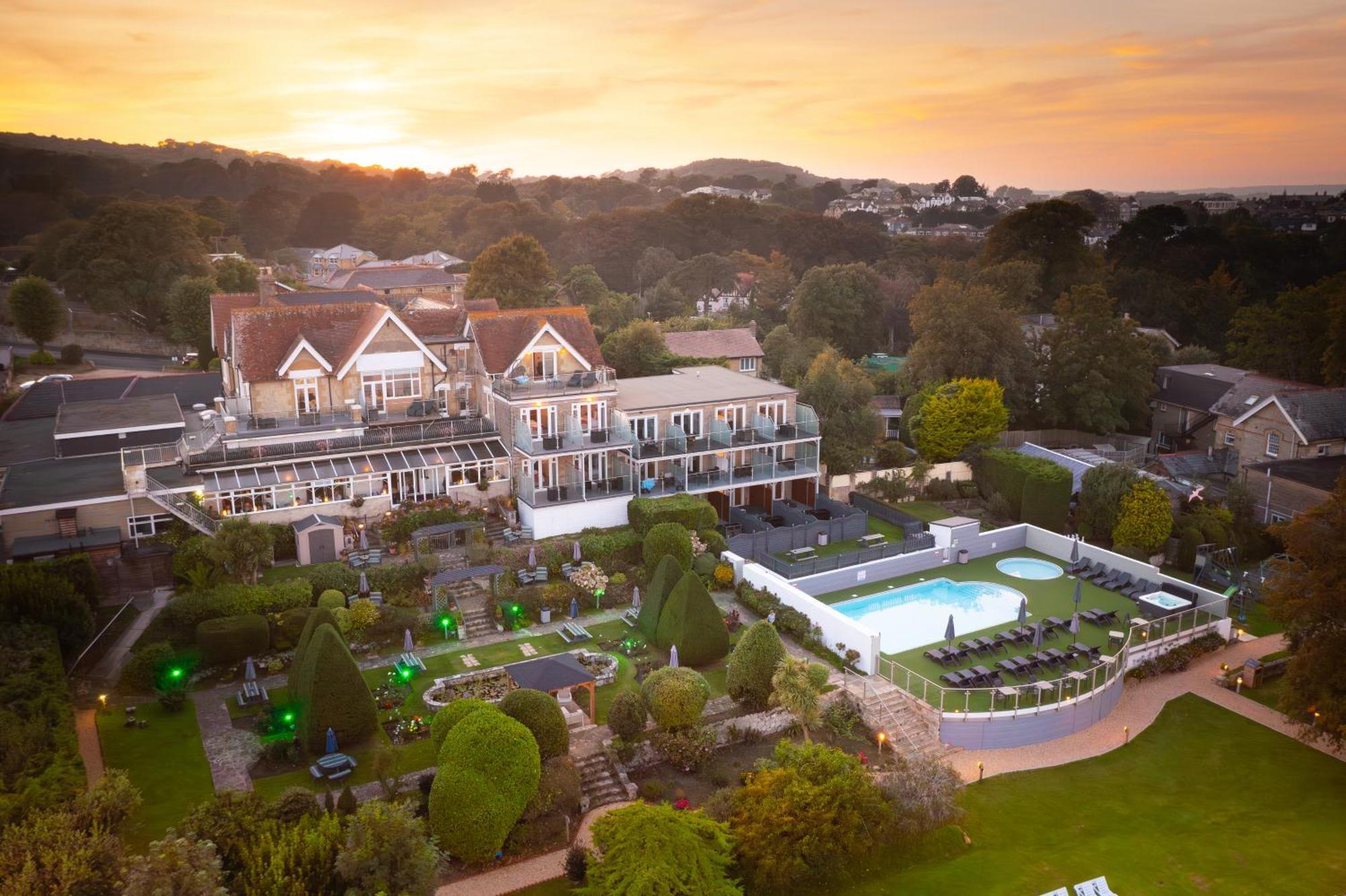 Luccombe Hall Hotel 섕클린 외부 사진